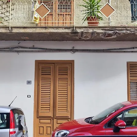 Holiday home Casa Donna Caterina E Don Paolo *